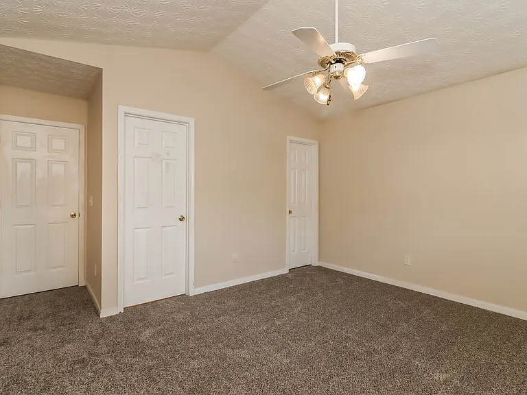 179 Silver Fox Trl — Photo 10