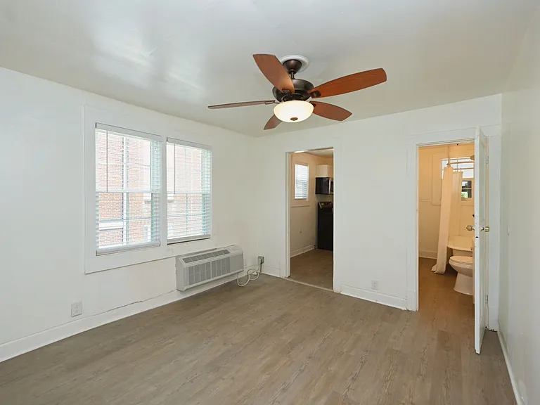 1406 Jefferson St #B — Photo 13