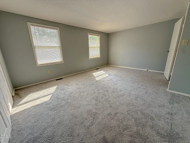 7718 Kelley Ct — Photo 9