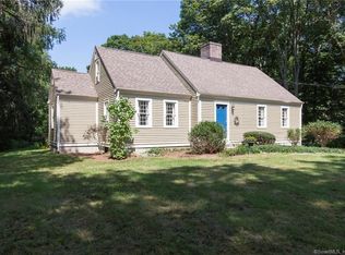 657 Nut Plains Rd, Guilford, CT 06437