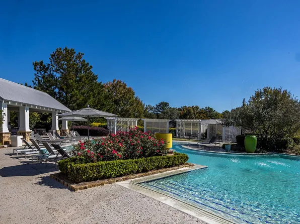 Lullwater Apartments