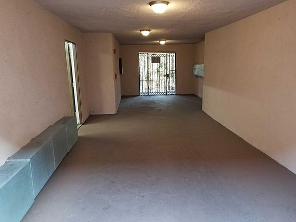 5th image of 342 W Elm Ave #C