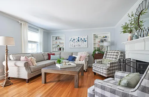 W Friendly Ave Photo 1