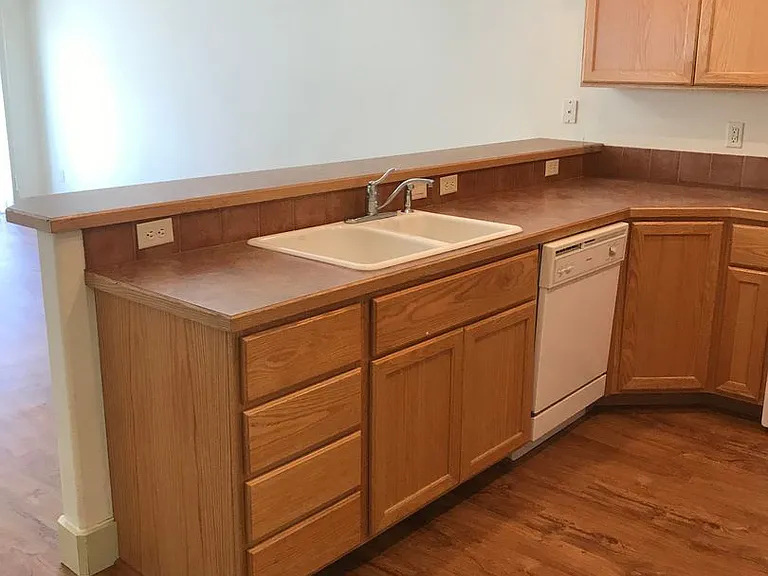 2131 S Amy Ave — Photo 7