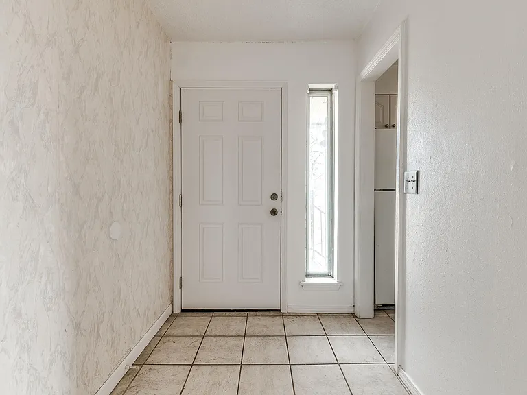6728 N Meridian Ave #F — Photo 5