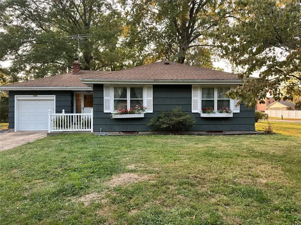 1269 Lincoln Blvd, Mascoutah, IL 62258