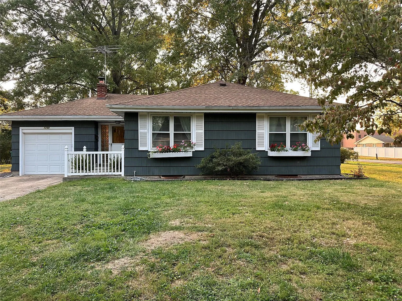 1269 Lincoln Blvd photo 1