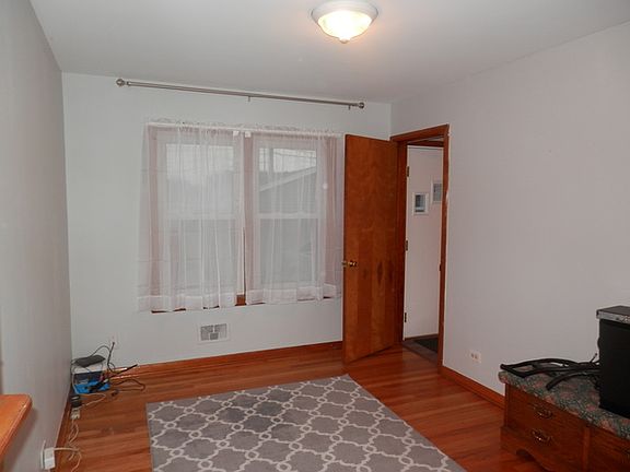 4th image of 4729 W 98th Pl