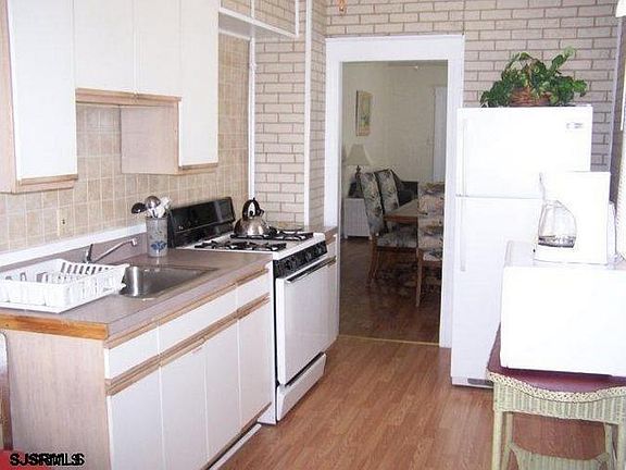 5th image of 819 Moorlyn Ter