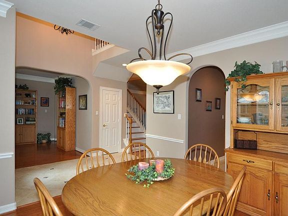 3rd image of 17518 Golden Glade Ln