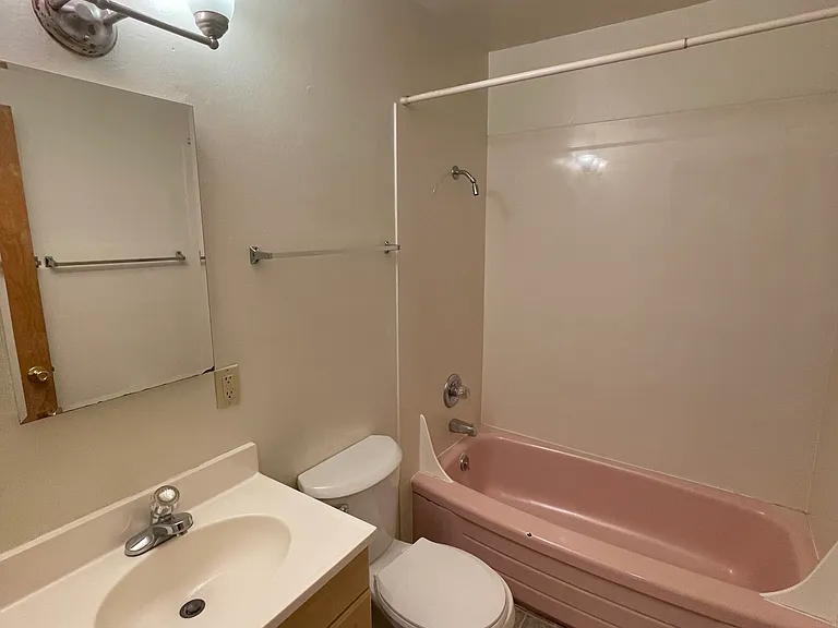 1622 Milvia St #3 — Photo 4