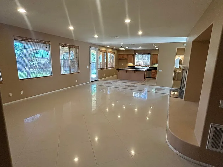 5867 Jackson Pl — Photo 12