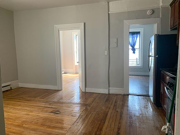 2nd image of 1044 Grant Ave APT 3