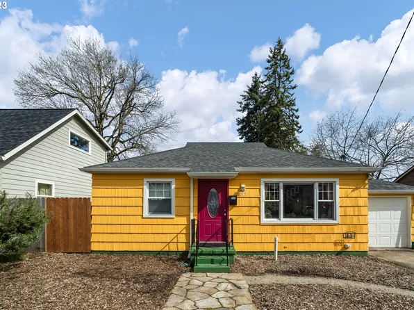 8507 NE Holladay St, Portland, OR 97220