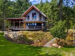 1106 Berry Way, Lummi Island, WA 98262