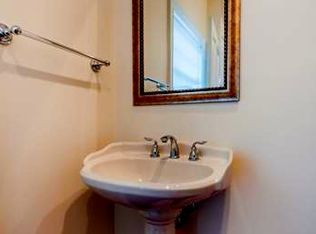 141 Windward Pl, Southington, CT 06489