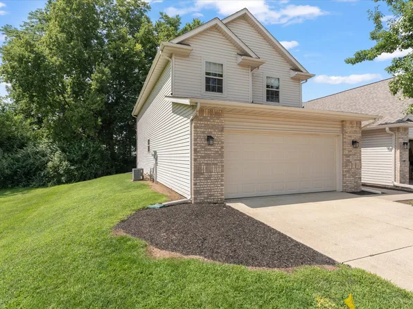 1203 Windwood Ln, Mahomet, IL 61853