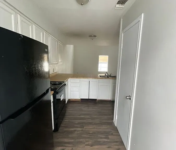 1501 Sam Houston Dr — Photo 21