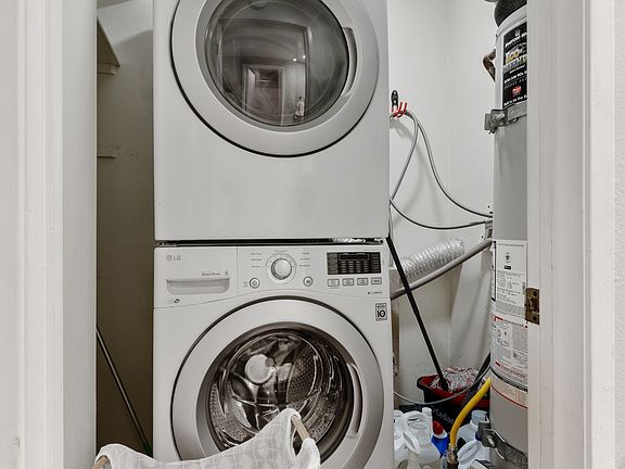 4th image of 26571 Las Palmas APT 8