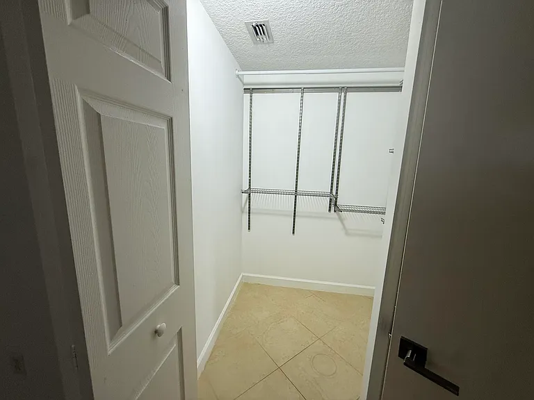 6320 NW 114th Ave #1225 — Photo 2