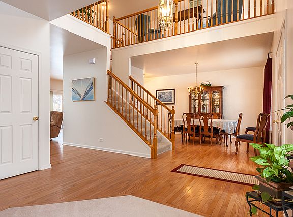 3rd image of 16348 W Lanfear Dr