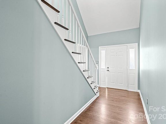 5th image of 1281 Hidden Creek Cir