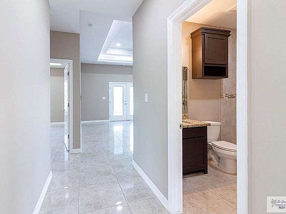 5th image of 4535 River Oak Cir