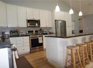 40 Reichert St, Lake Peekskill, NY 10537