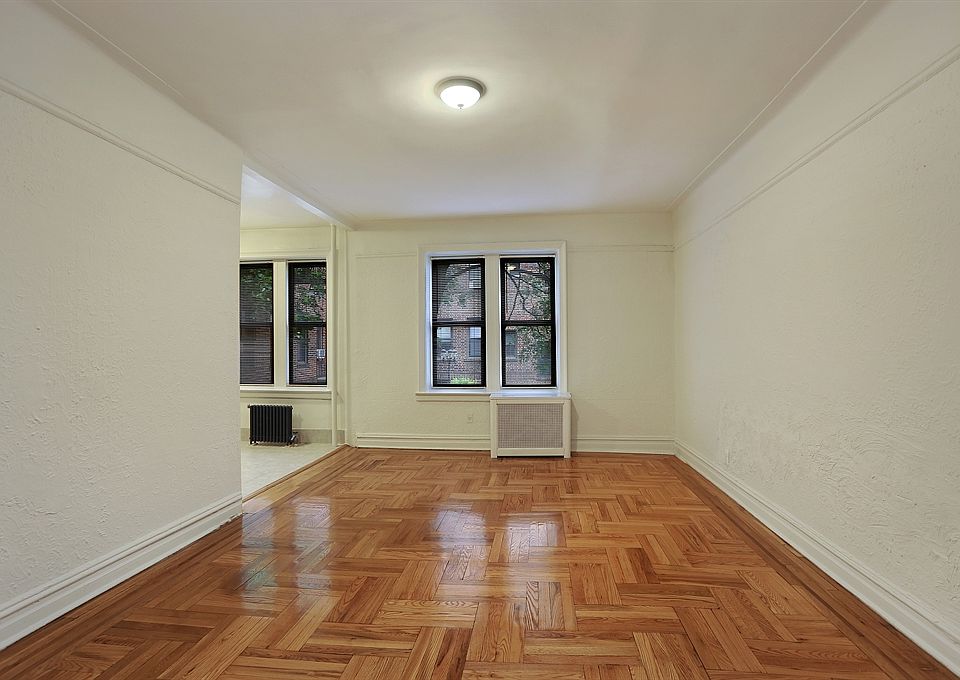 1st image of 555 Ovington Ave APT 1B