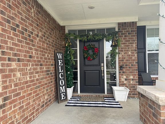2nd image of 8604 Sawgrass Ln