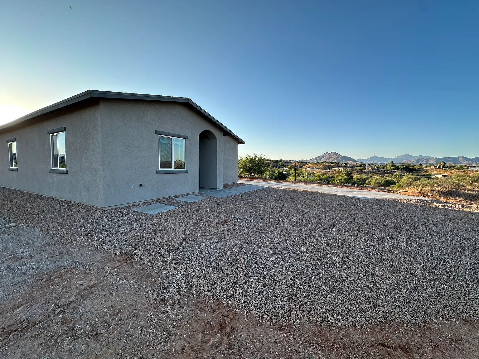 3 bed, 1389 sqft, $1,750 — Photo 2