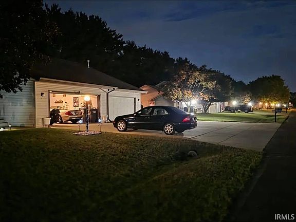 4th image of 1630 Pine Ridge Ct