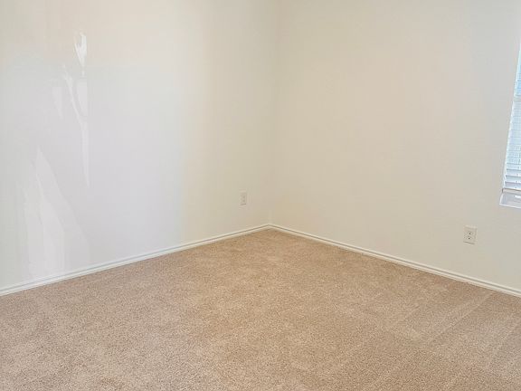 4th image of 131 Chapel Beck Dr