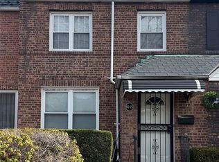 6075 70th St, Queens, NY 11378