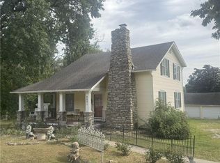 6601 E 137th St, Grandview, MO 64030