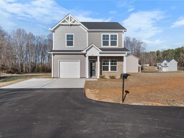 208 Finch Dr, Lexington, NC 27292