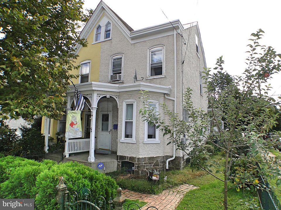 1st image of 549 Jamestown Ave