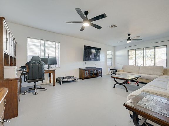 3rd image of 40884 W BEDFORD Drive