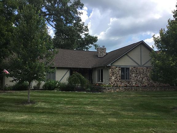 2nd image of 350 Lawnwood Dr