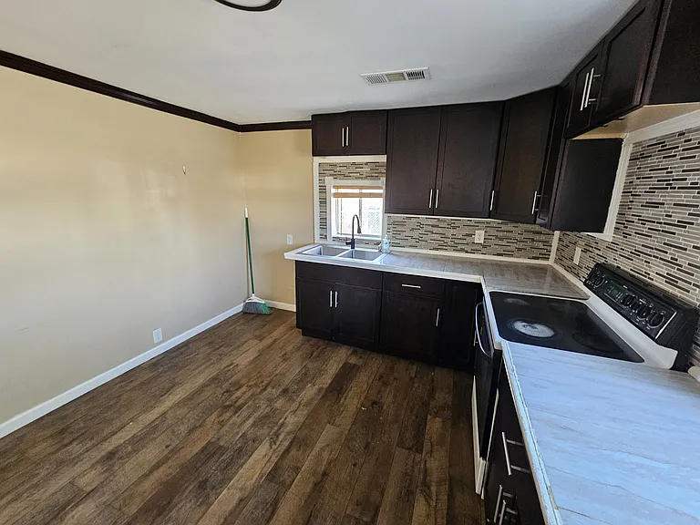 2907 Irma Dr — Photo 15