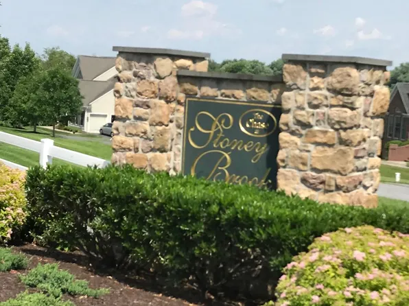 16319 Cattail River Dr, Woodbine, MD 21797