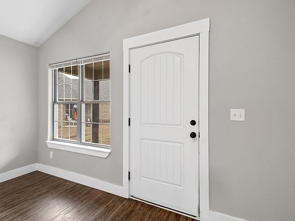 5th image of 445 Oakwoods Dr #445