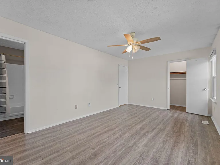 8561 Skipjack Pl — Photo 34