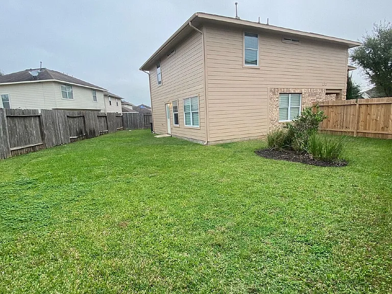 19162 Yellow Thrush Dr — Photo 50
