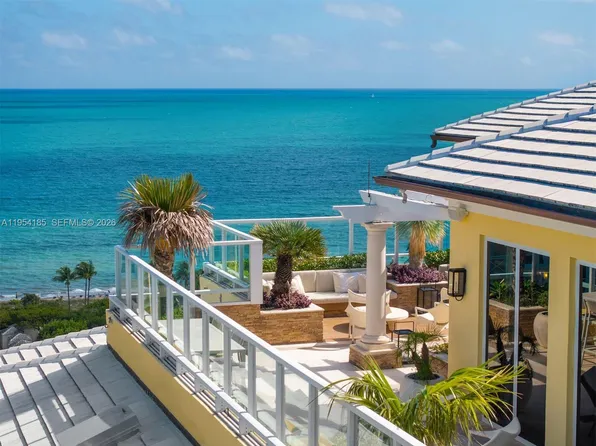 445 Grand Bay Dr #Penthouse 1a, Key Biscayne, FL 33149