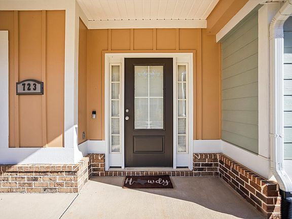 4th image of 723 Padfield Run