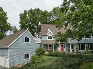 7250 Park Lake Dr, Dexter, MI 48130