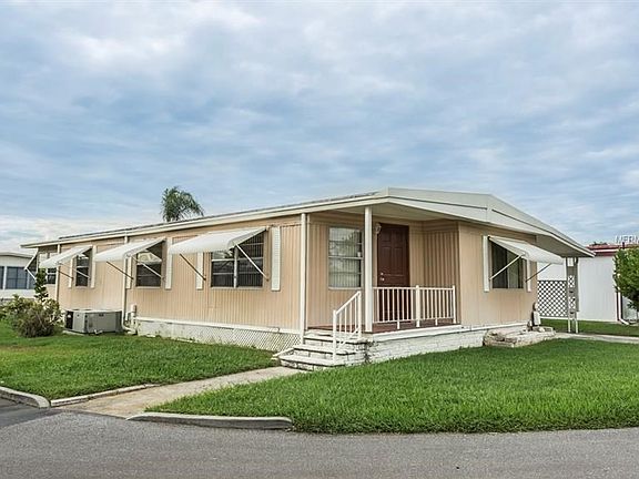 3rd image of 2032 Kahala Dr