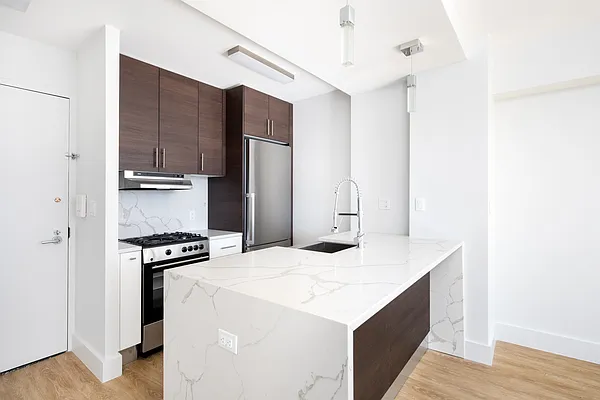 Rented by Compass | media 60