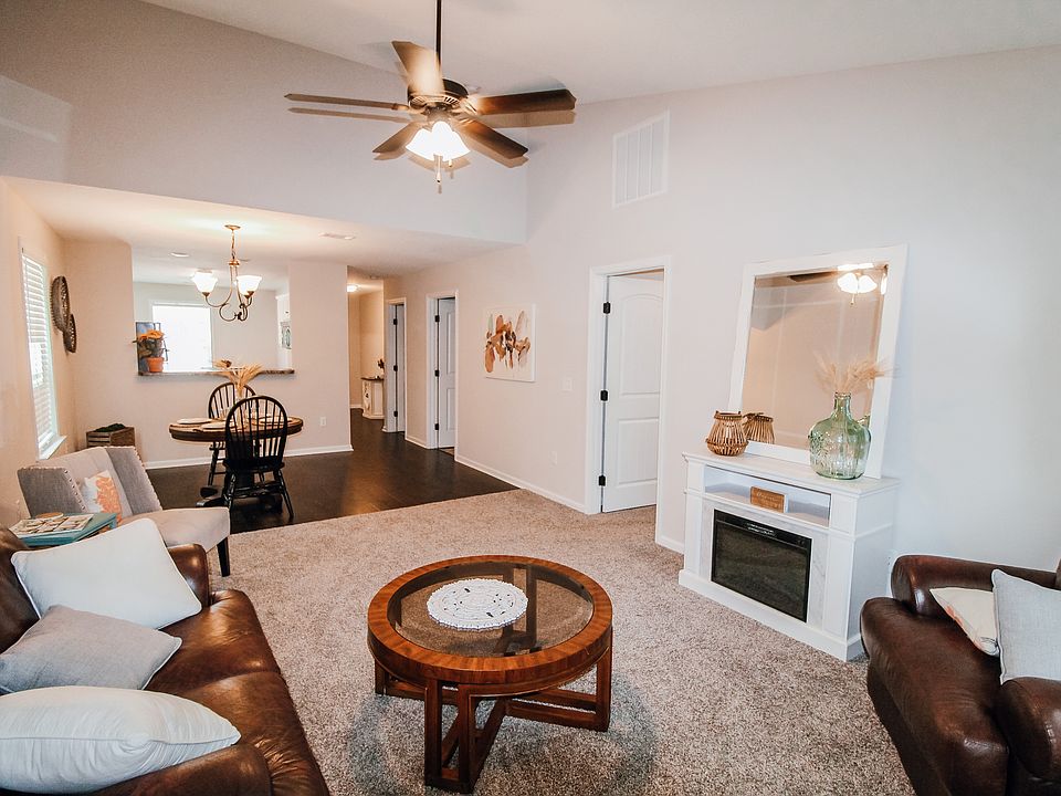 1st image of 125 Buckhaven Way #1